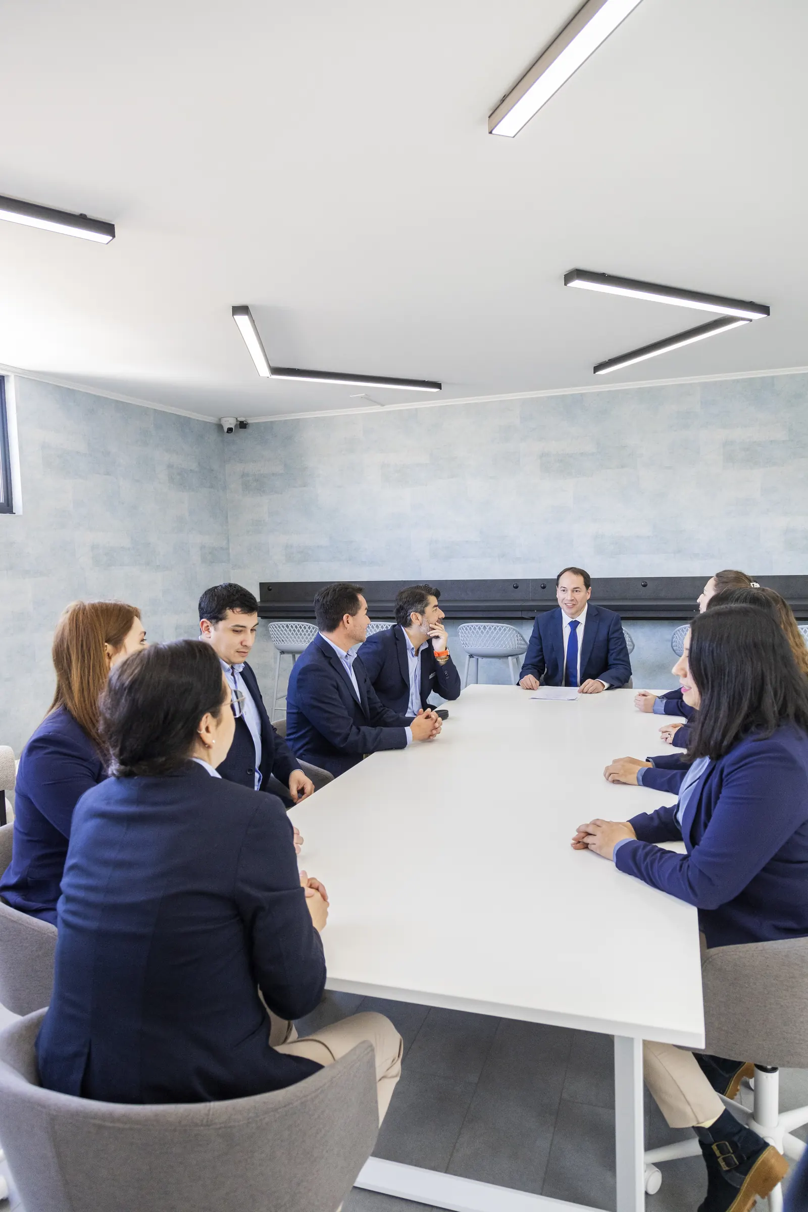 Reunión de constitución de empresa en Notaría Rojas, San Pedro de la Paz